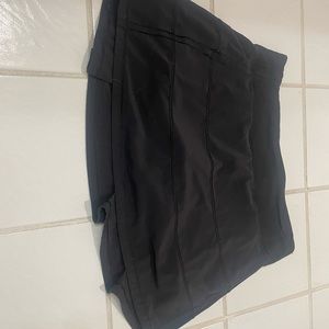LULULEMON ATHLETICA TENNIS SKIRT!!